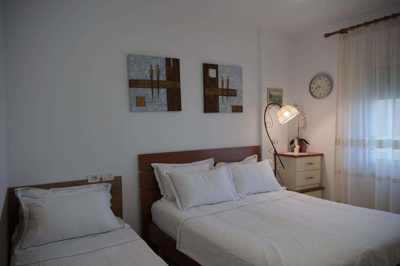 Teuta Apartment Durrës 外观 照片